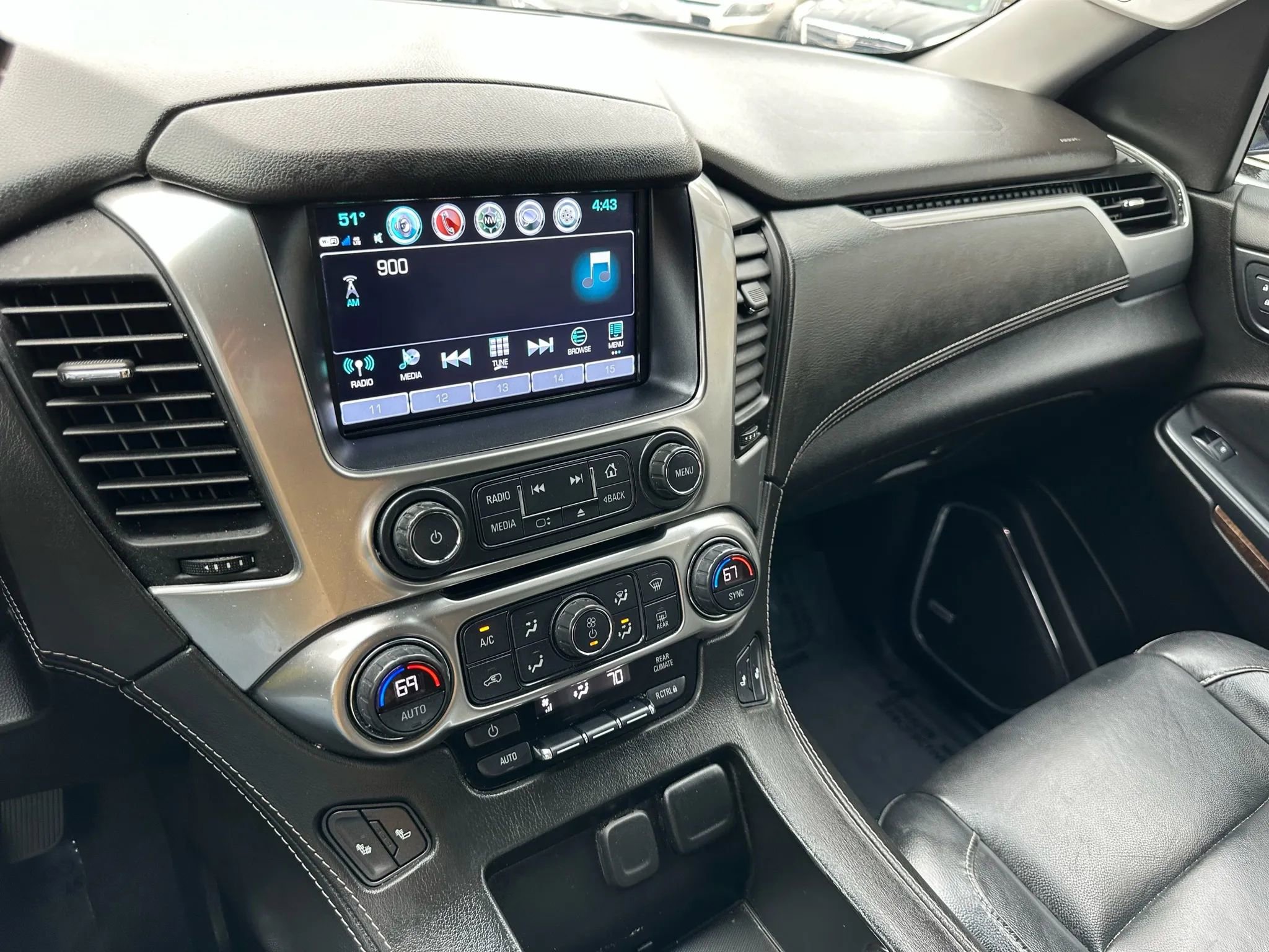 Used 2019 Chevrolet Tahoe LT image 28