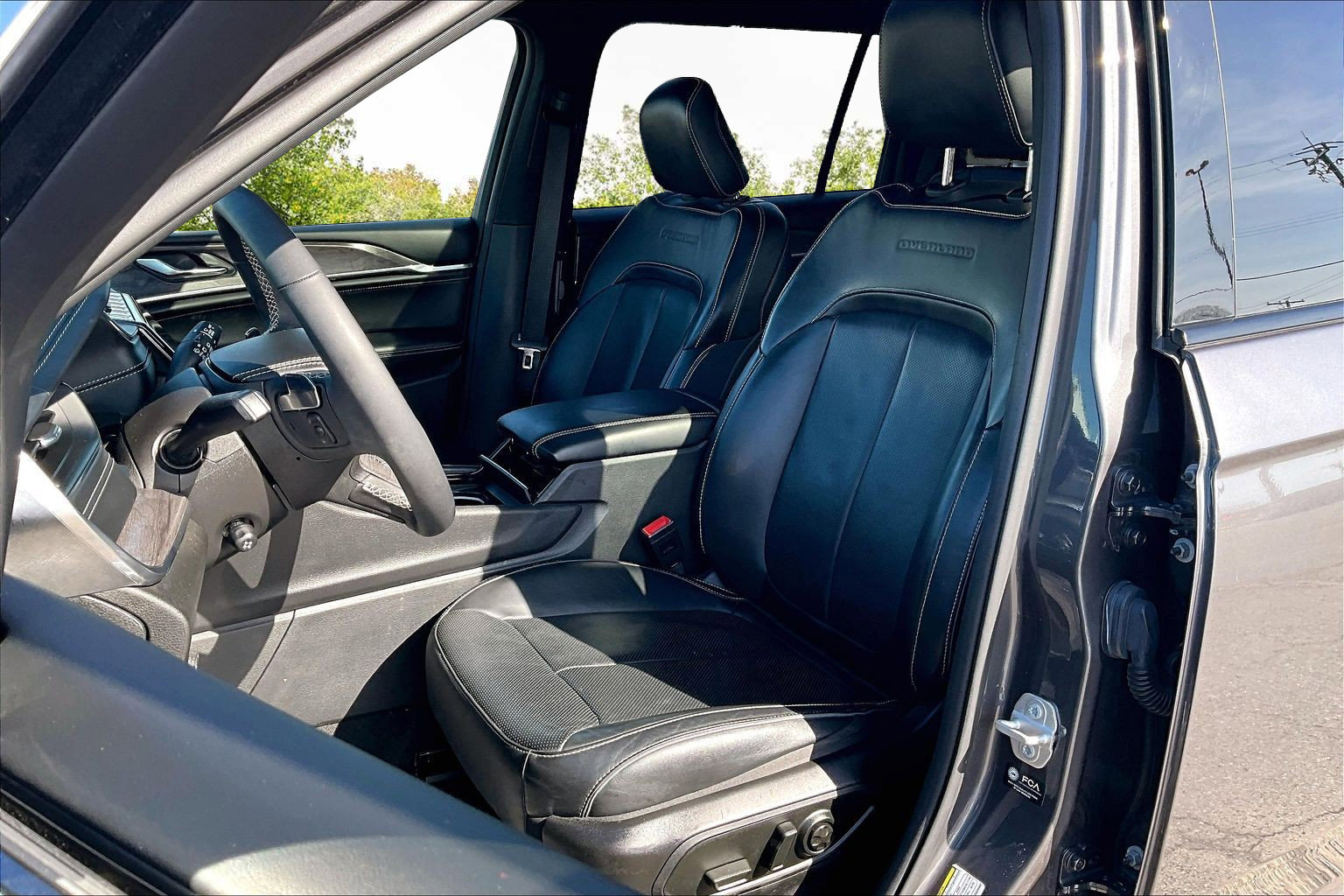 Used 2024 Jeep Grand Cherokee L Overland image 25