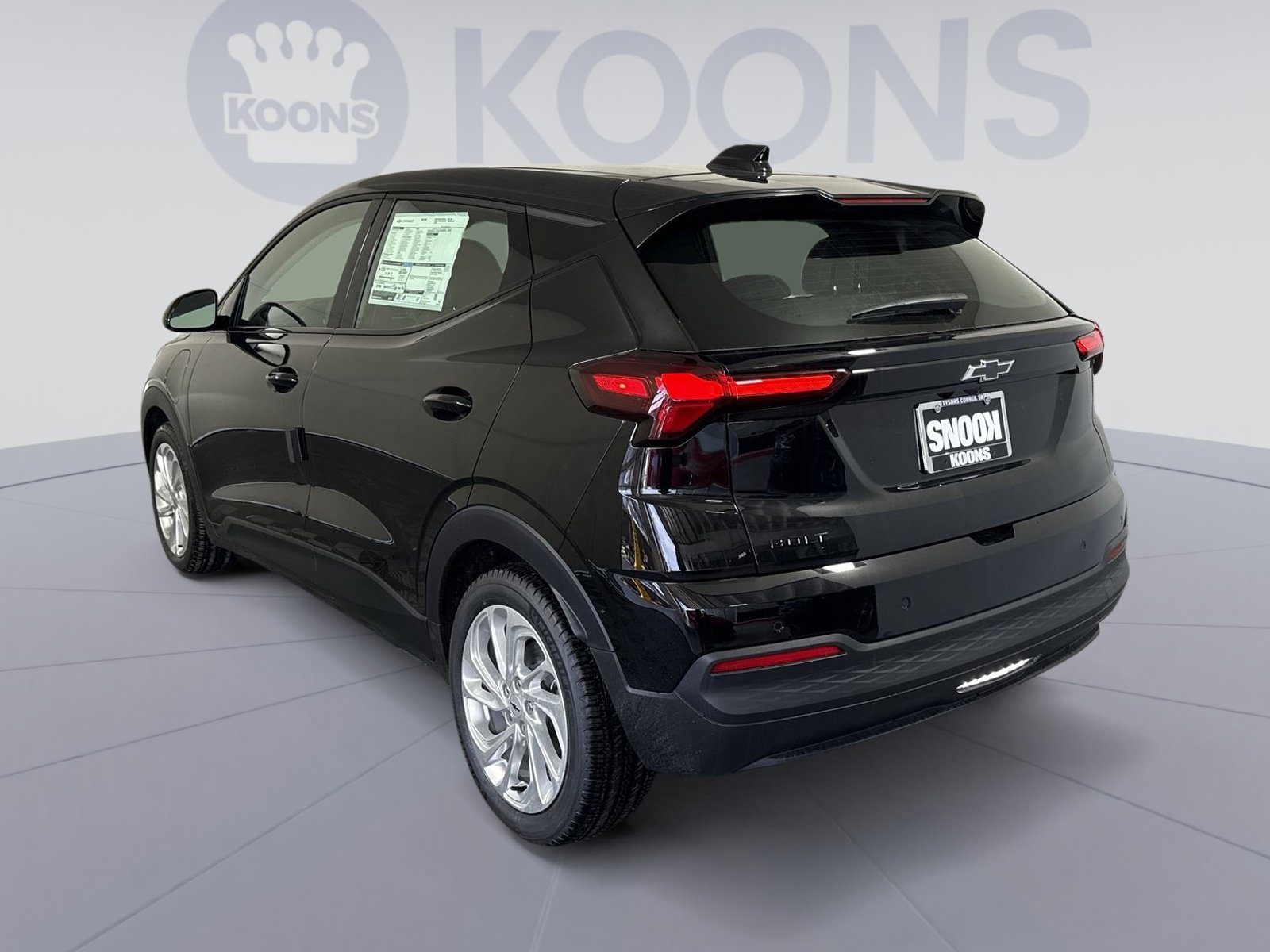 New 2027 Chevrolet Bolt LT w/ Comfort Package FWD image 4