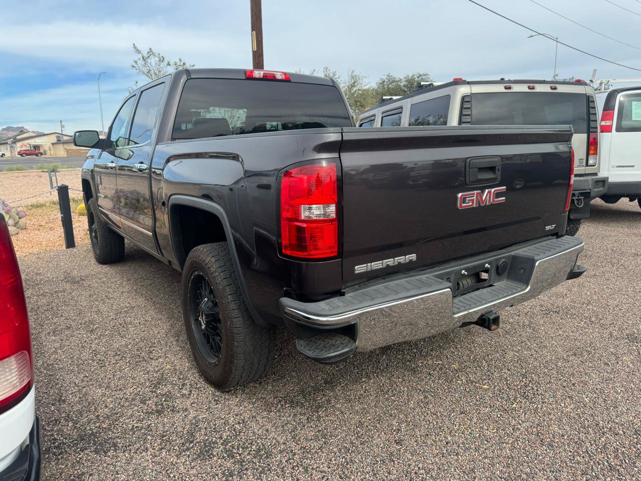 Used 2015 GMC Sierra 1500 SLT w/ SLT Crew Cab Value Package AWD/4WD image 3
