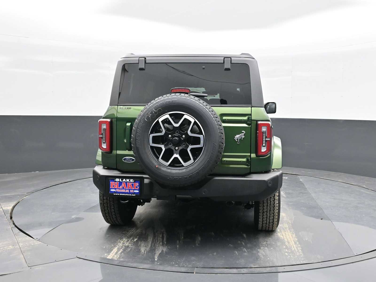 New 2024 Ford Bronco Outer Banks image 8