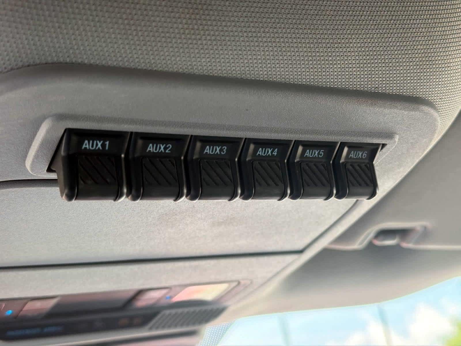Used 2024 Ford F550 4x4 Regular Cab Super Duty image 21