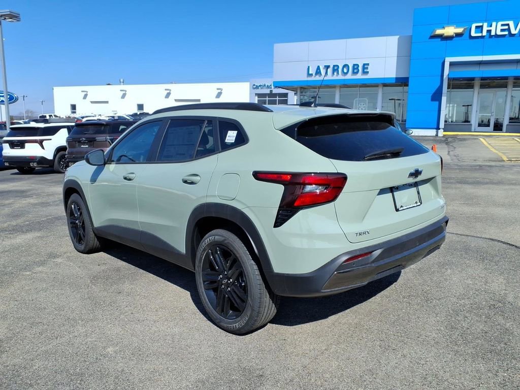 New 2026 Chevrolet Trax ACTIV w/ Driver Confidence Package FWD image 3