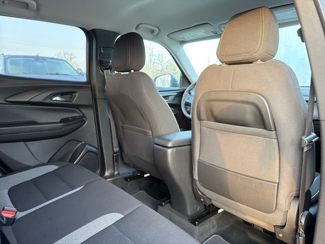 Used 2024 Chevrolet TrailBlazer LT FWD image 16