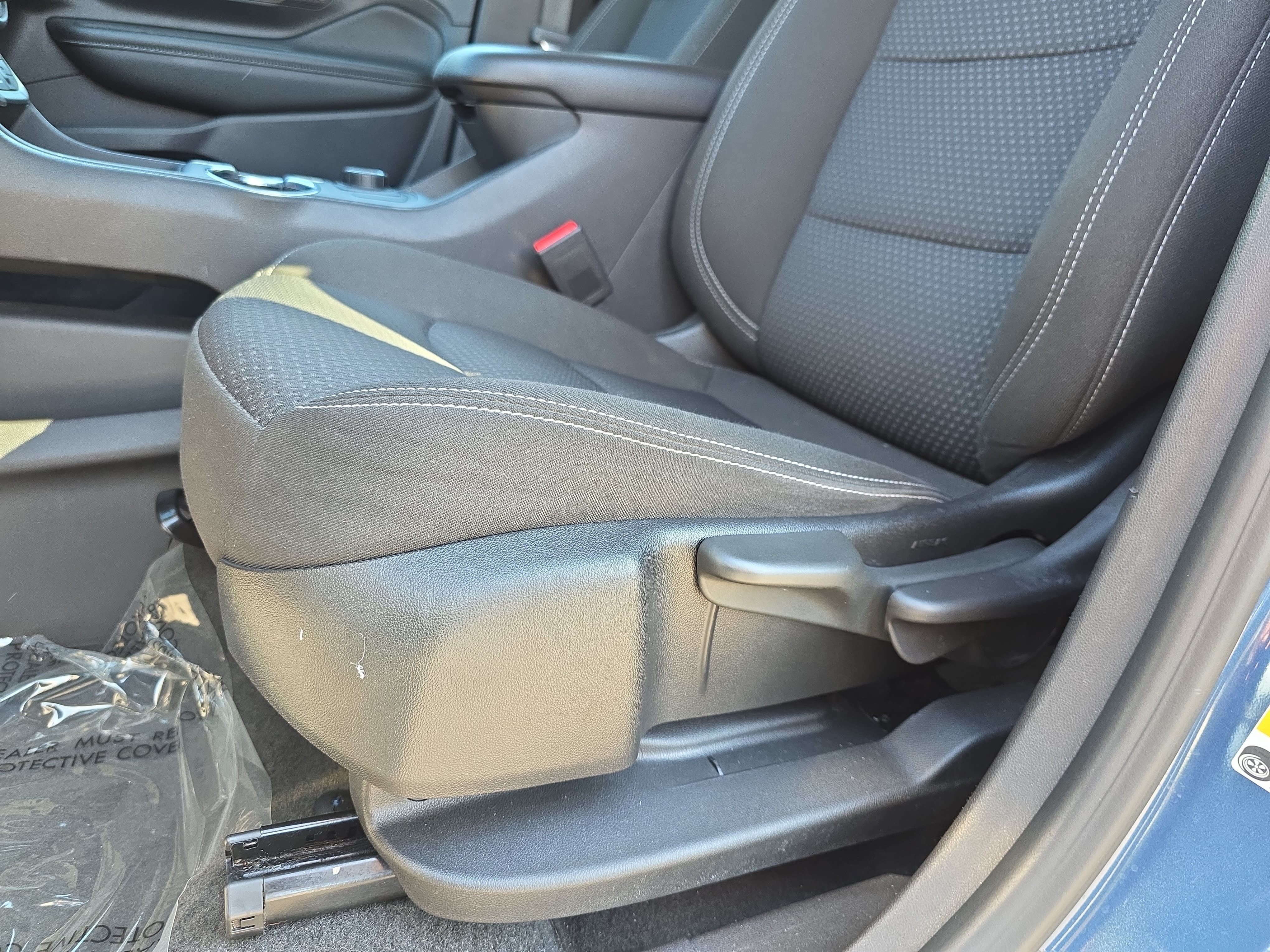 Used 2024 GMC Terrain SLE AWD/4WD image 26