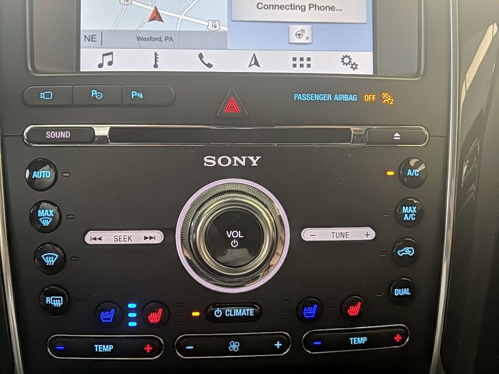 Used 2017 Ford Explorer Platinum image 23