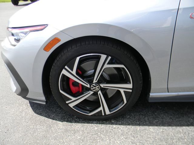 Used 2025 Volkswagen GTI SE FWD image 8