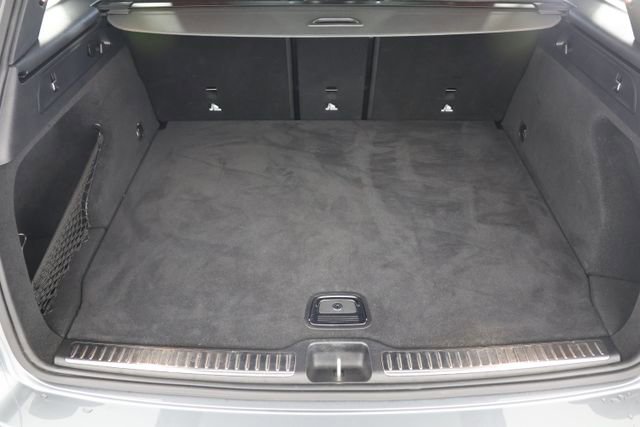 Used 2022 Mercedes-Benz GLC 300 4MATIC w/ AMG Line image 21