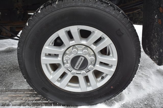 Used 2019 Ford F250 XLT w/ XLT Value Package image 49