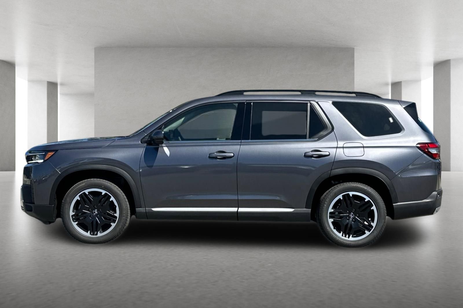 New 2026 Honda Pilot Touring image 7