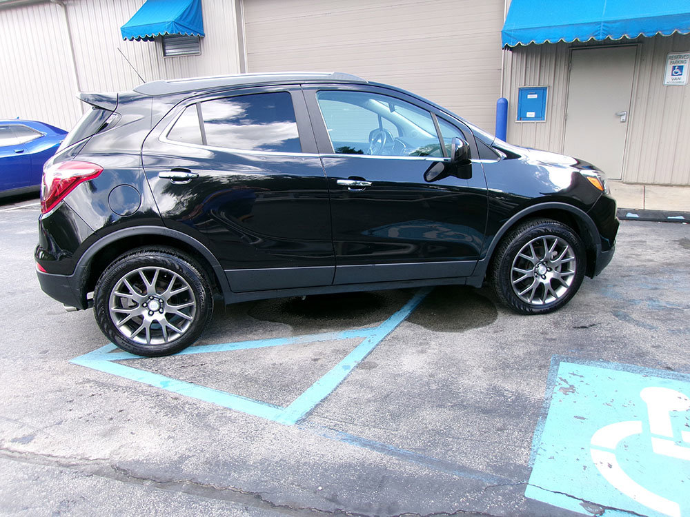 Used 2020 Buick Encore Sport Touring w/ Safety Package AWD/4WD image 5