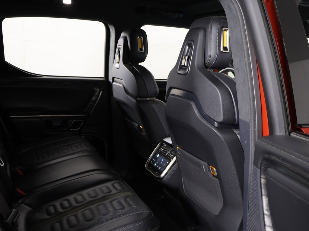 Used 2022 Rivian R1T Adventure image 31