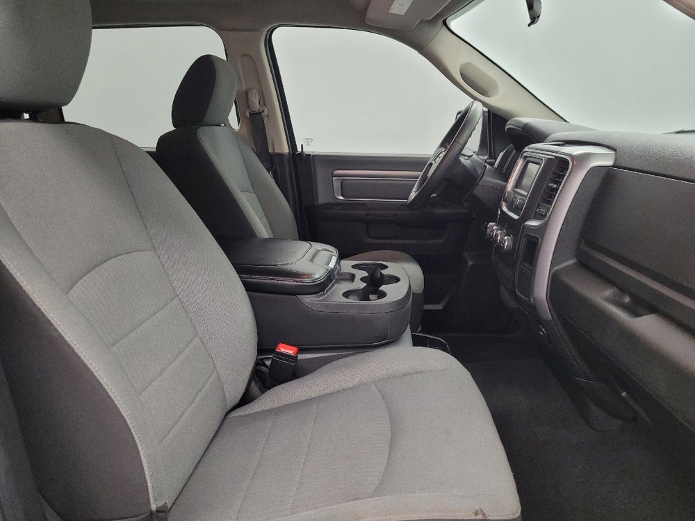 Used 2022 RAM 1500 Classic SLT image 21