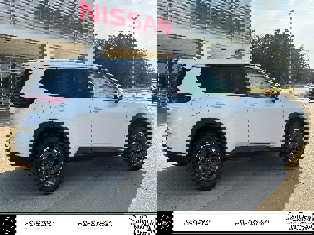 New 2026 Nissan Rogue SV image 5