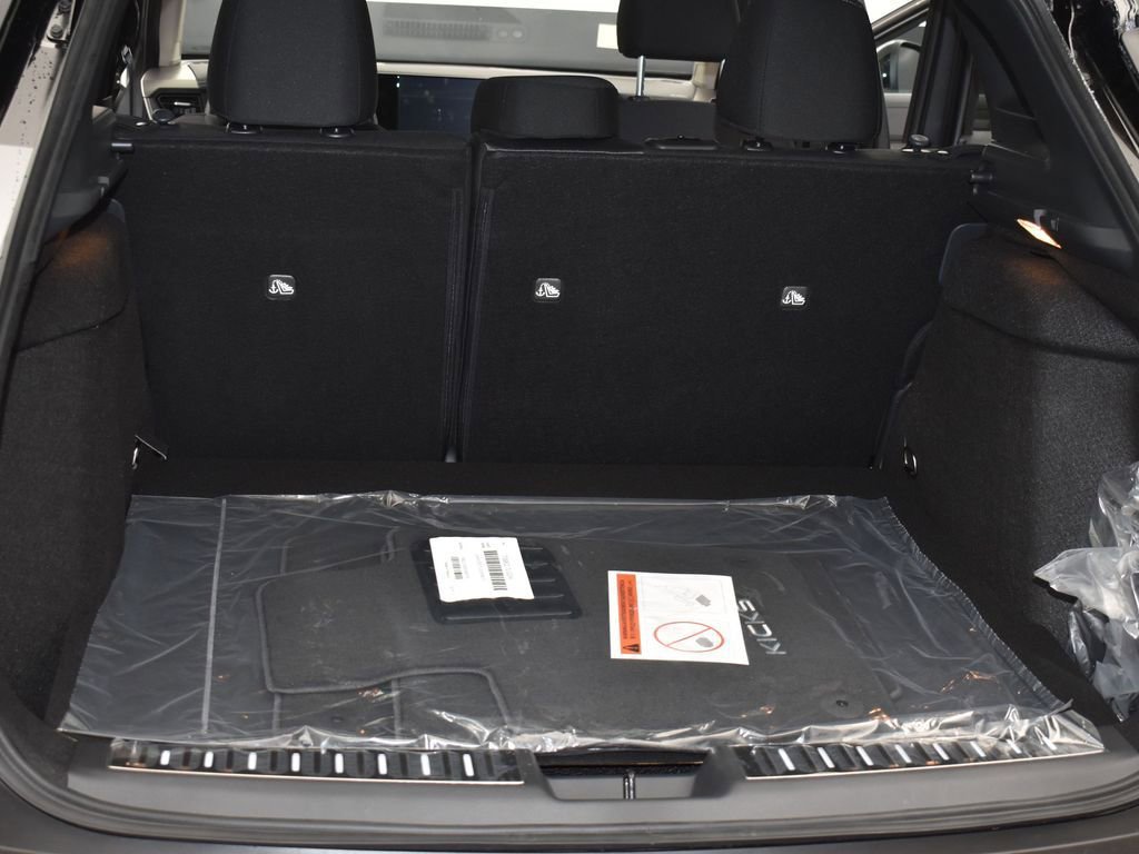 New 2026 Nissan Kicks SV w/ SV Premium Package image 18