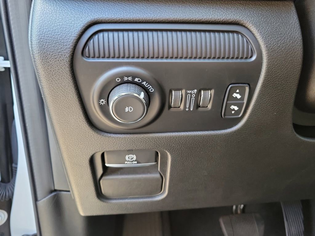 Used 2024 Jeep Wagoneer Series II w/ Flexible Seating Group AWD/4WD image 23