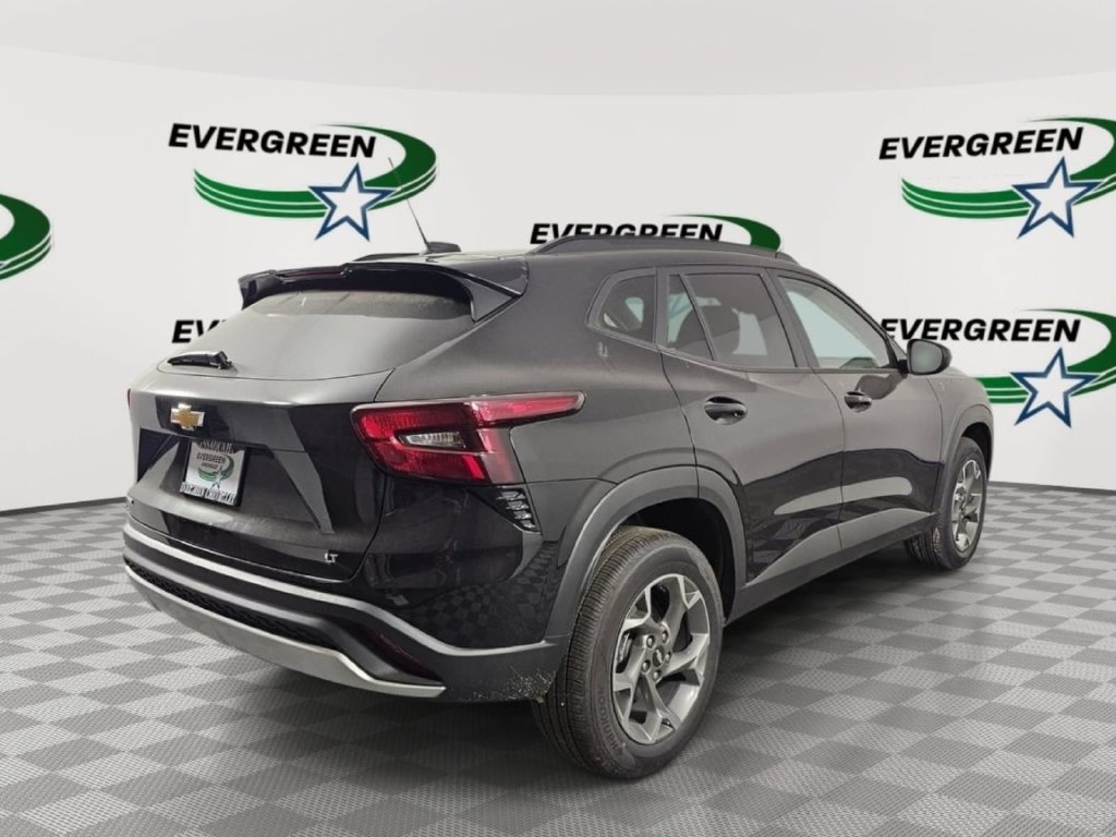 Used 2026 Chevrolet Trax LT w/ LT Convenience Package FWD image 5