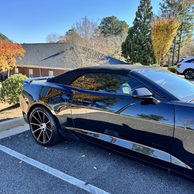 Used 2018 Chevrolet Camaro SS image 35