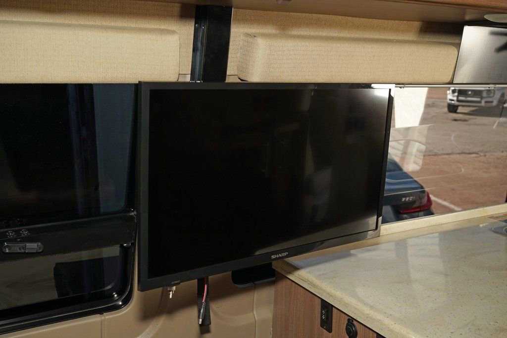 Used 2015 Mercedes-Benz Sprinter 3500 image 30