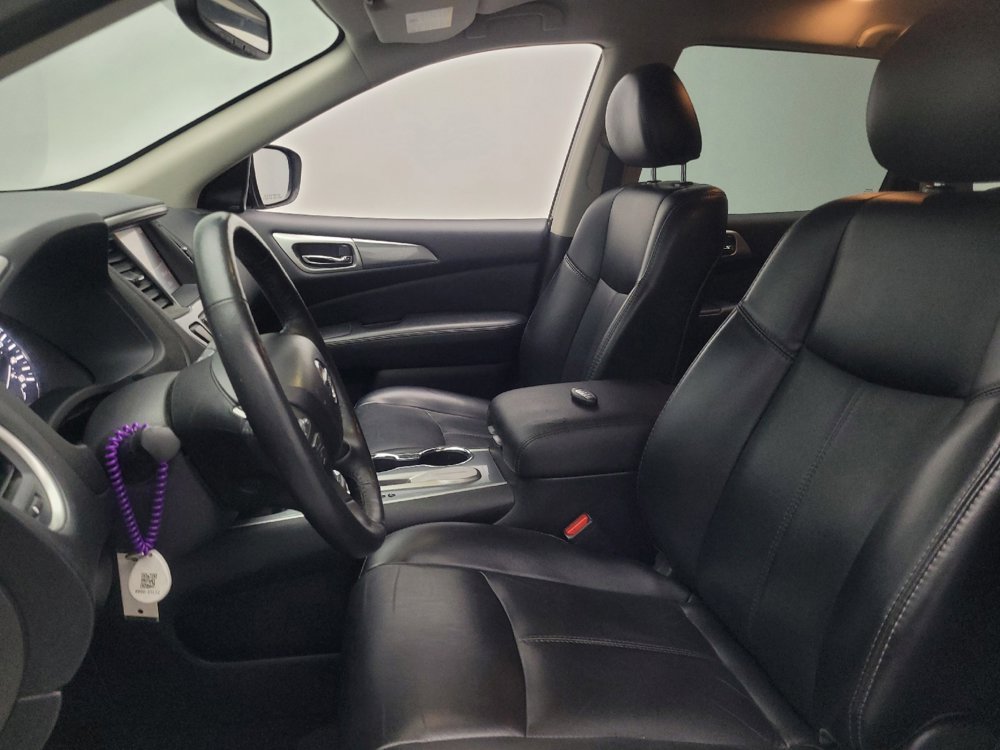 Used 2020 Nissan Pathfinder SL image 17