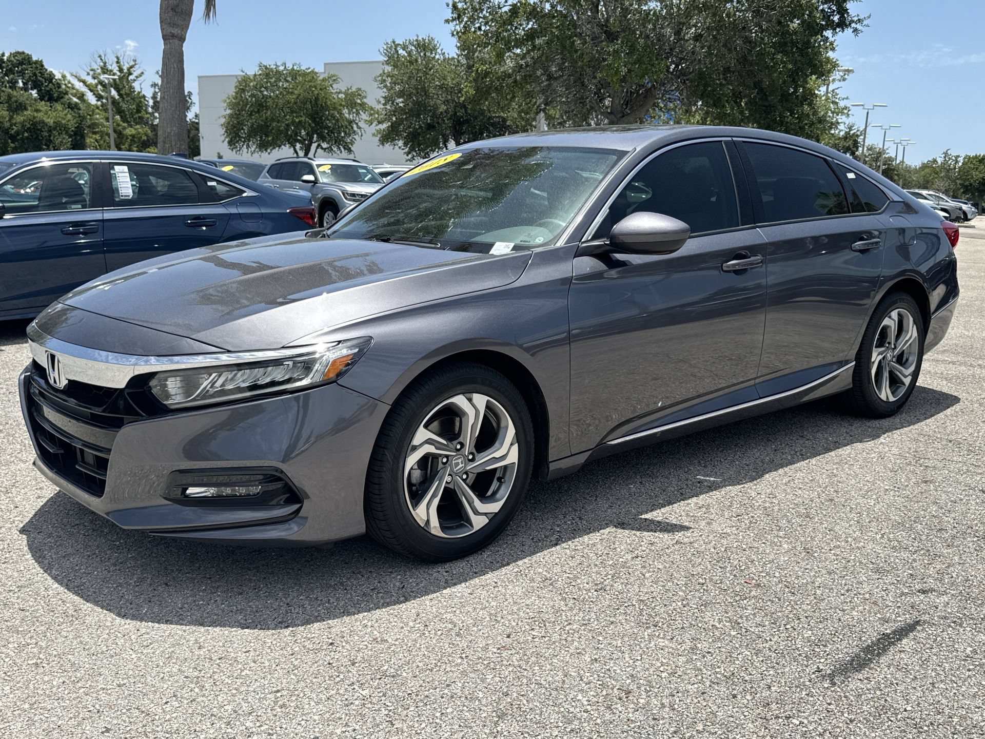 Used 2018 Honda Accord EX image 10