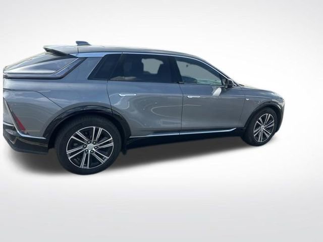 Used 2023 Cadillac Lyriq 2WD image 7