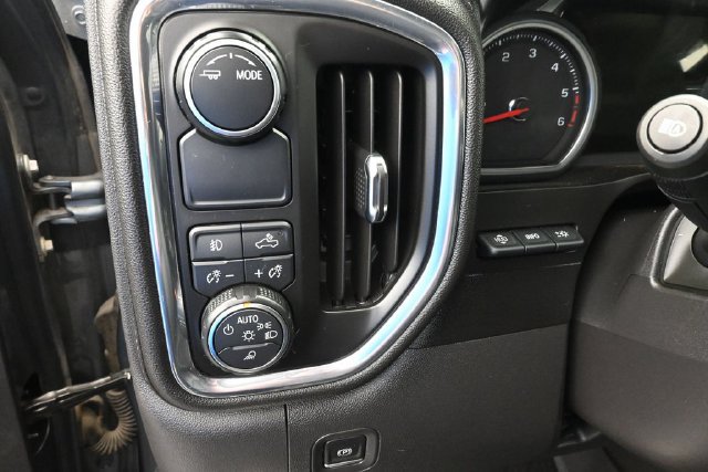 Used 2021 Chevrolet Silverado 1500 High Country w/ Technology Package RWD image 26