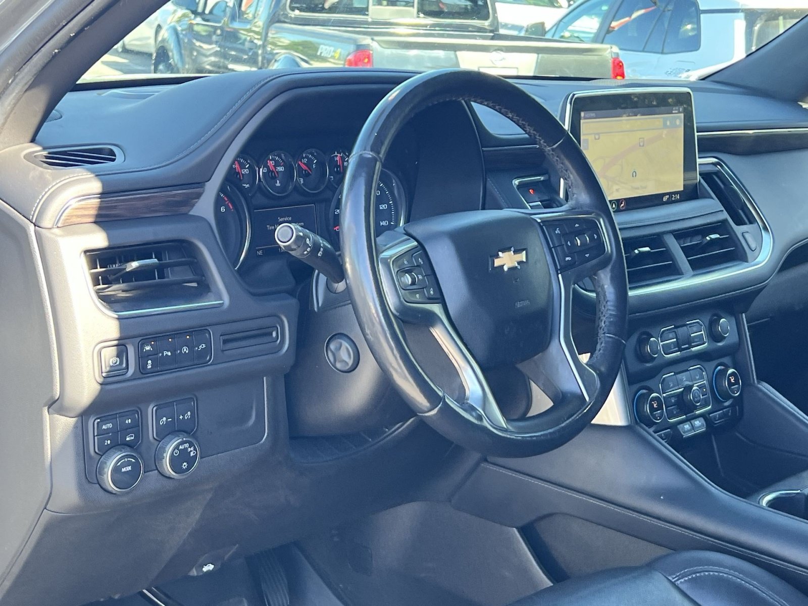 Used 2021 Chevrolet Tahoe LT w/ LT Signature Plus Package AWD/4WD image 13