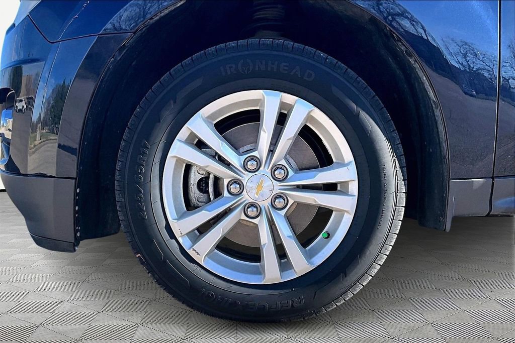 Used 2015 Chevrolet Equinox LT w/ Power Convenience Package image 9