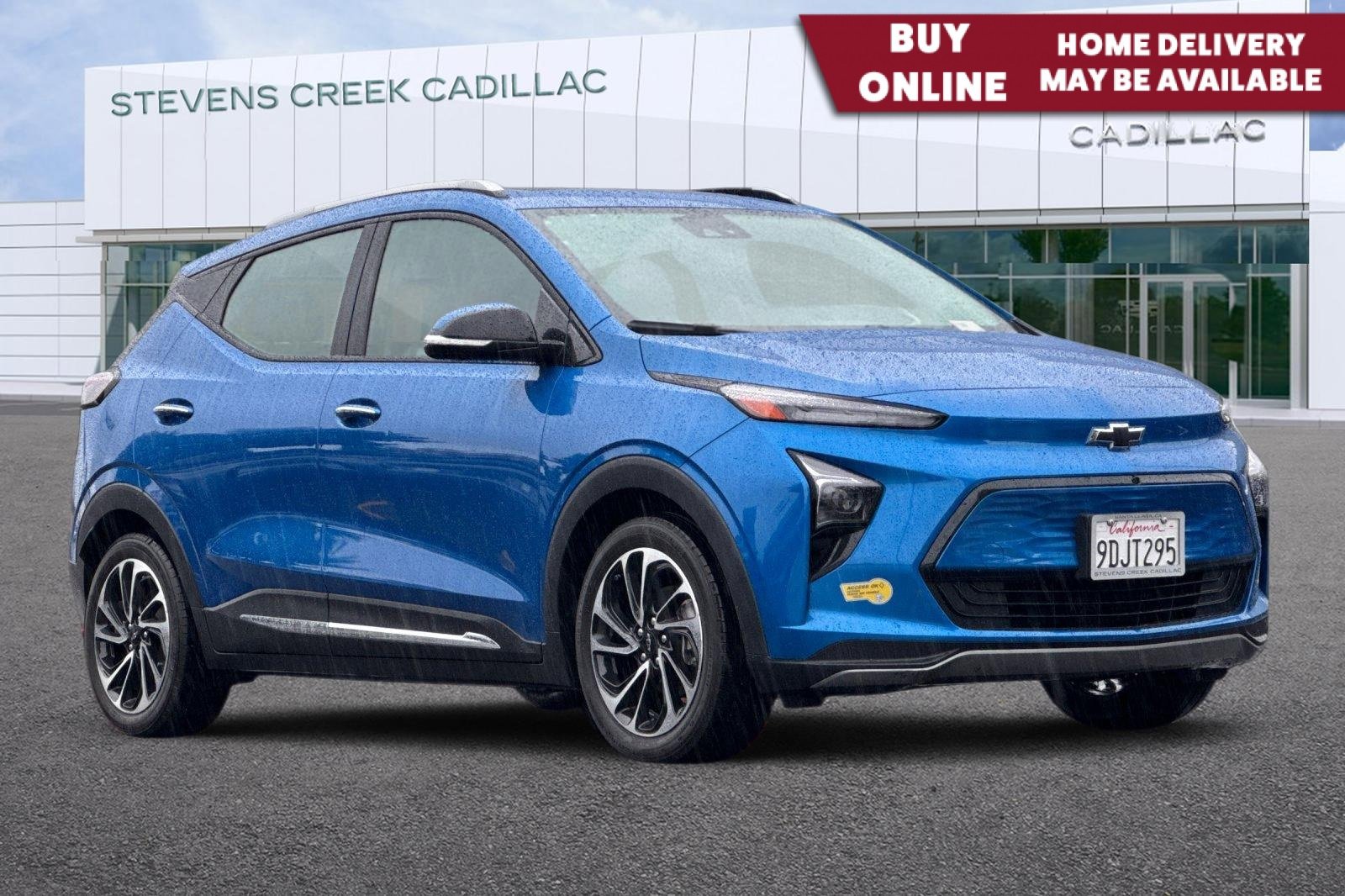 Used 2022 Chevrolet Bolt EUV Premier w/ Sun & Sound Package image 1