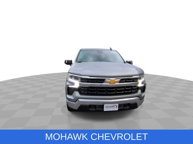 Used 2023 Chevrolet Silverado 1500 LT w/ Safety Package AWD/4WD image 3
