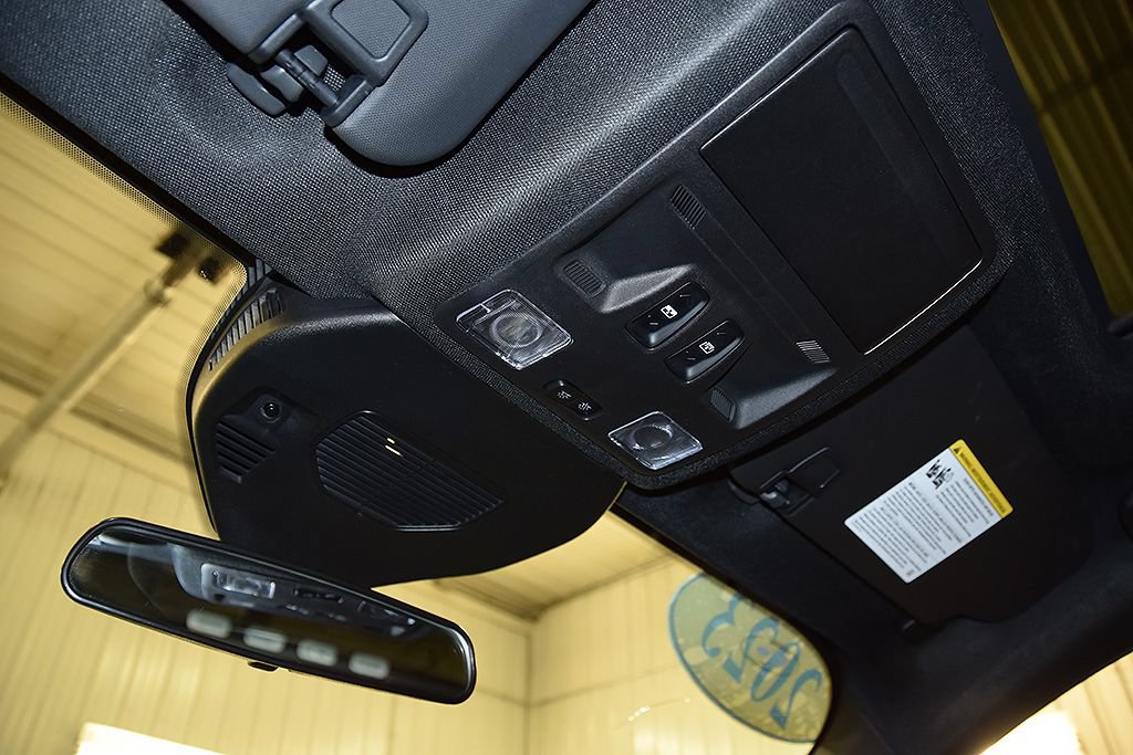 Used 2023 Ford Escape ST-Line w/ Tech Pack #1 AWD/4WD image 26