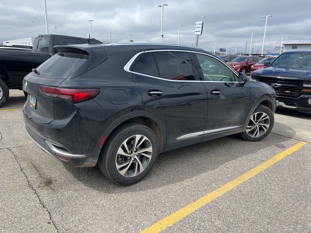 Used 2023 Buick Envision Essence image 2