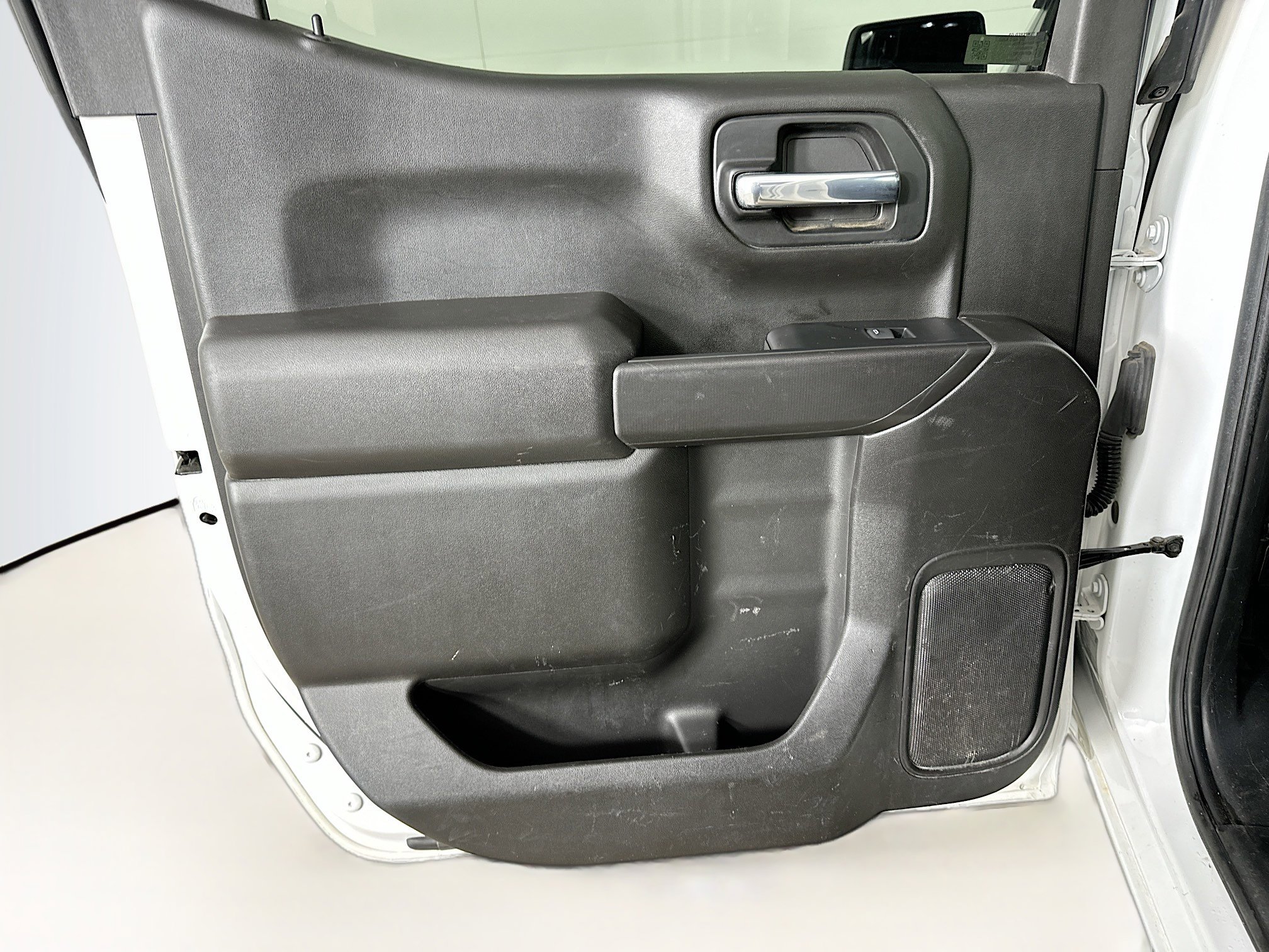 Used 2021 Chevrolet Silverado 1500 LT image 25