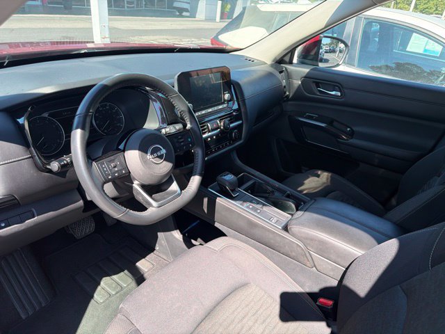Used 2022 Nissan Pathfinder SV FWD image 10