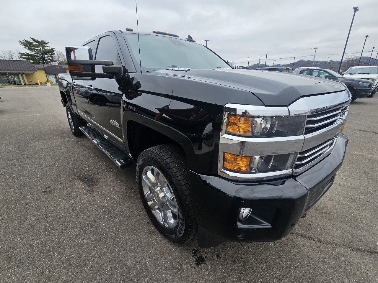 Used 2016 Chevrolet Silverado 2500 High Country w/ Duramax Plus Package image 3