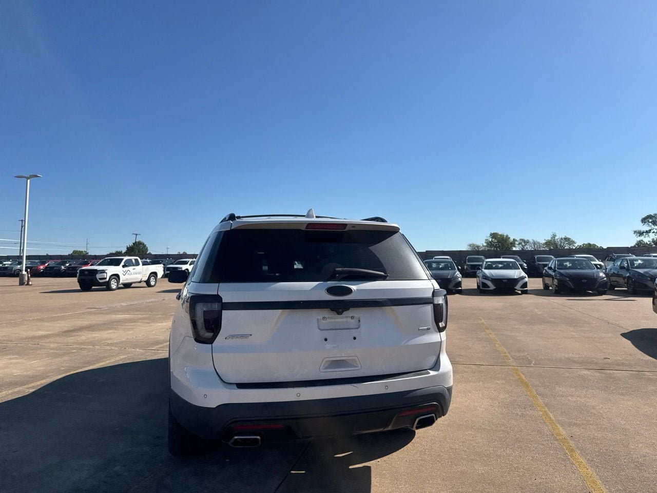 Used 2016 Ford Explorer Sport w/ Equipment Group 401A AWD/4WD image 18
