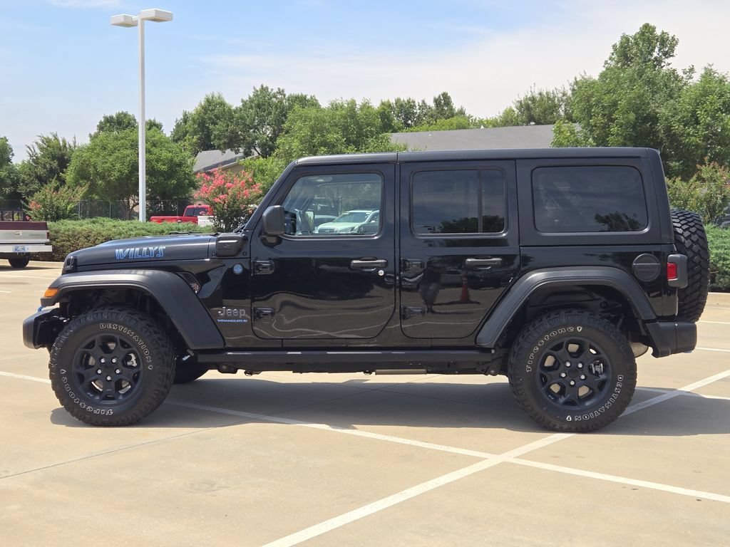Used 2023 Jeep Wrangler Unlimited w/ Cold Weather Group AWD/4WD image 4