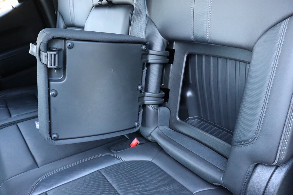 Used 2020 Chevrolet Silverado 1500 High Country w/ Technology Package image 25