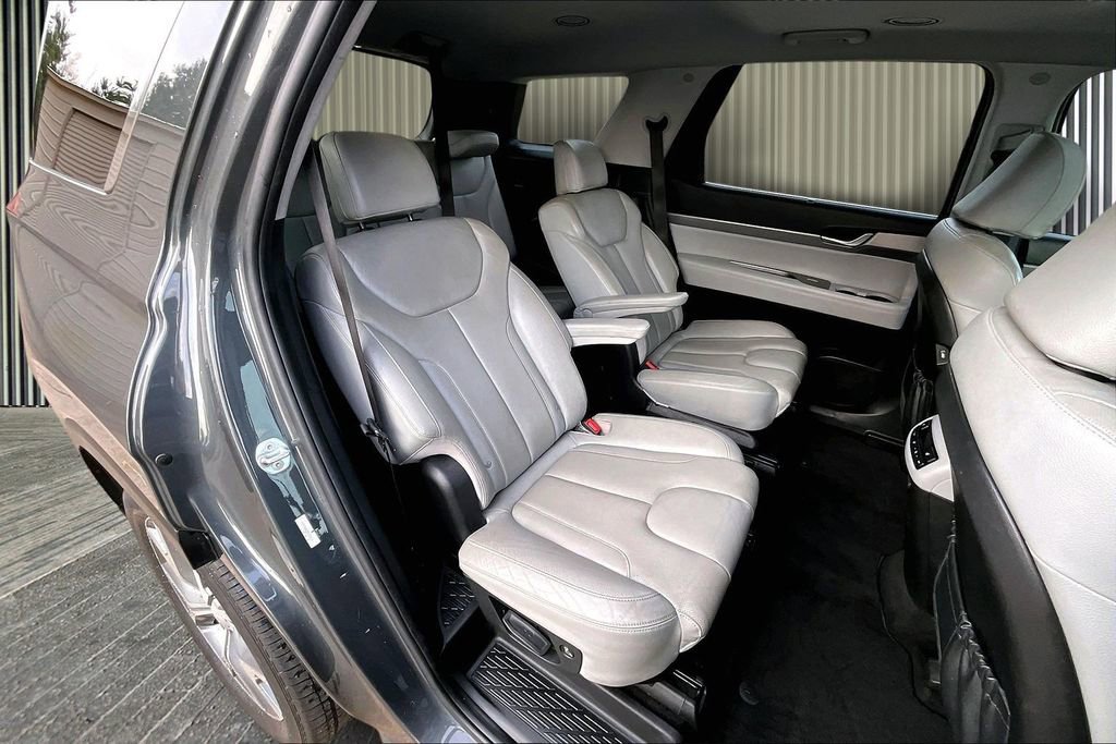 Used 2021 Hyundai Palisade SEL w/ Premium Package image 27