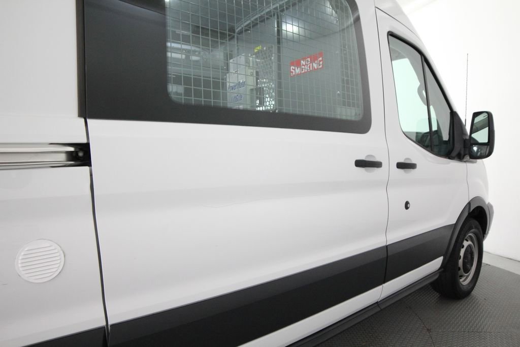 Used 2018 Ford Transit 350 148 Medium Roof RWD image 27