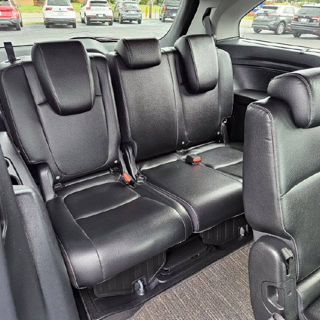 Used 2023 Honda Odyssey Touring image 18