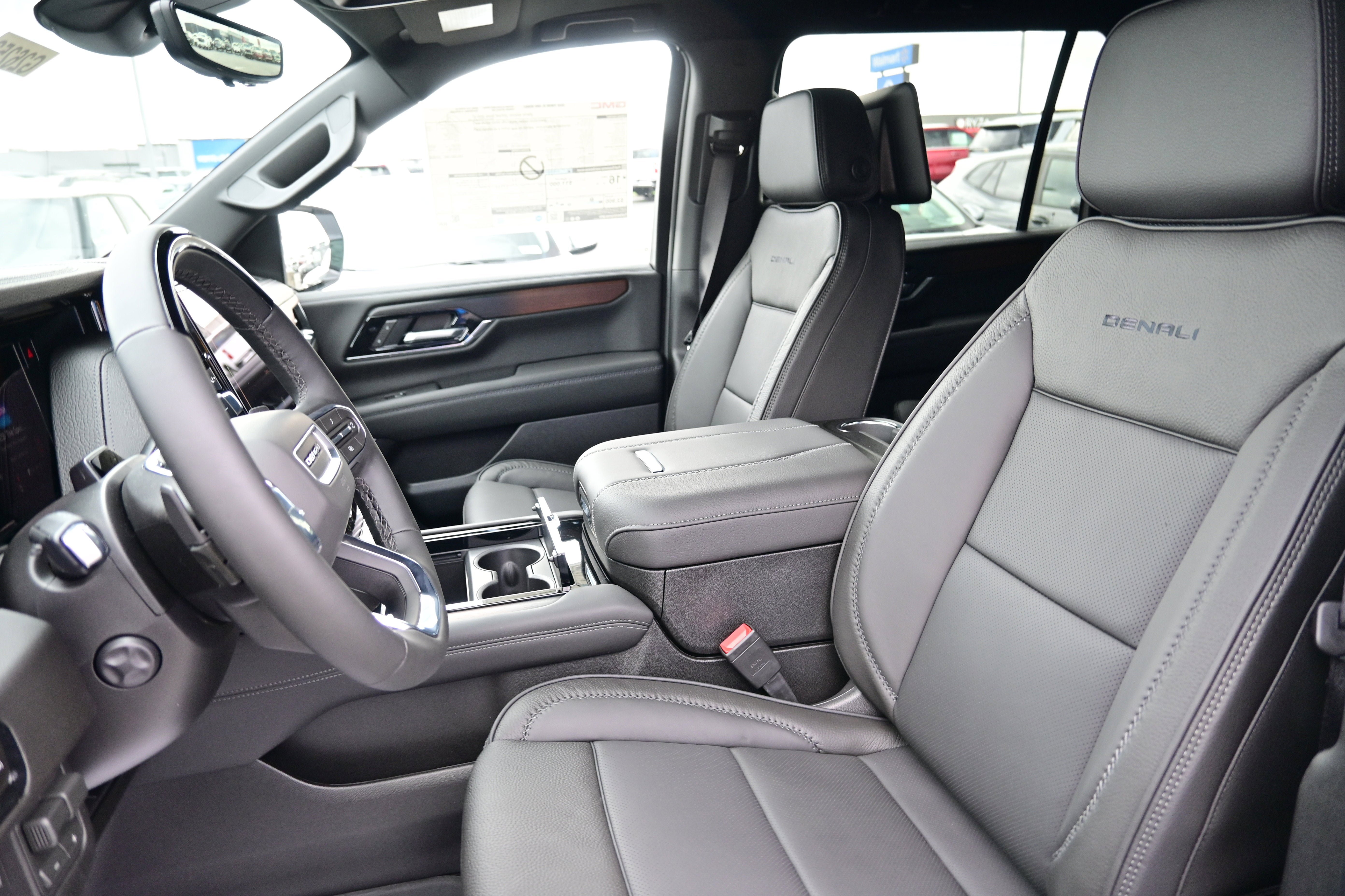 New 2026 GMC Yukon XL Denali w/ Denali Reserve Package image 26
