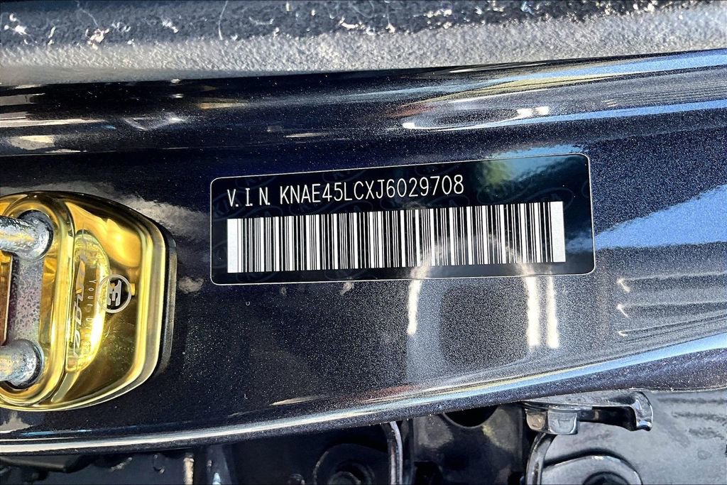 Used 2018 Kia Stinger GT1 AWD/4WD image 35