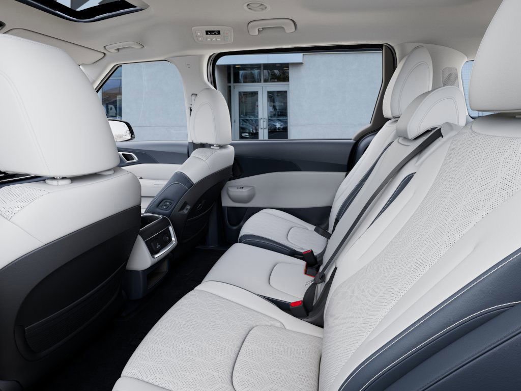 New 2026 Kia Carnival SX image 18