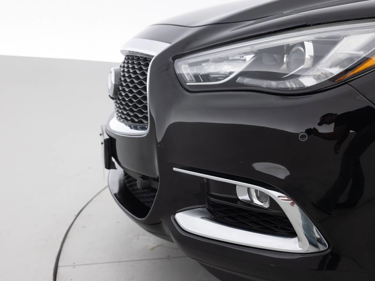 Used 2017 INFINITI QX60 Luxe w/ Deluxe Technology Package AWD/4WD image 15