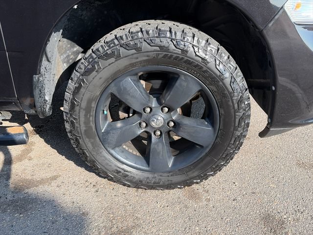 Used 2015 RAM 1500 ST AWD/4WD image 13