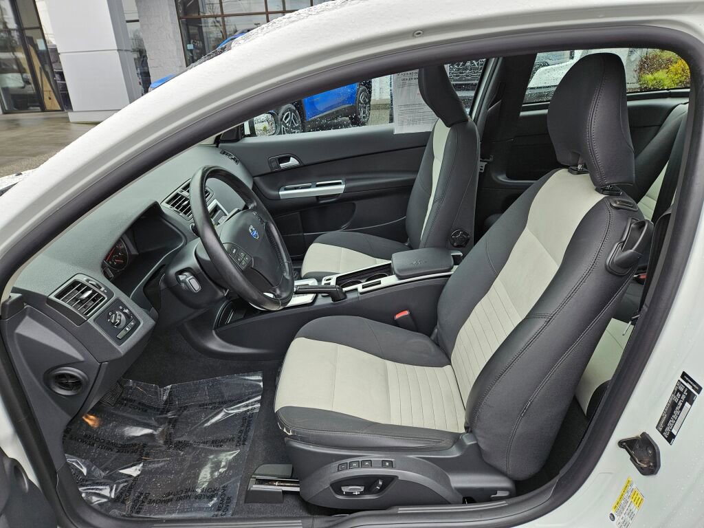 Used 2012 Volvo C30 T5 image 13