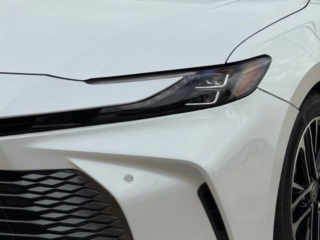 Used 2025 Toyota Camry XLE w/ Premium Plus Package image 11