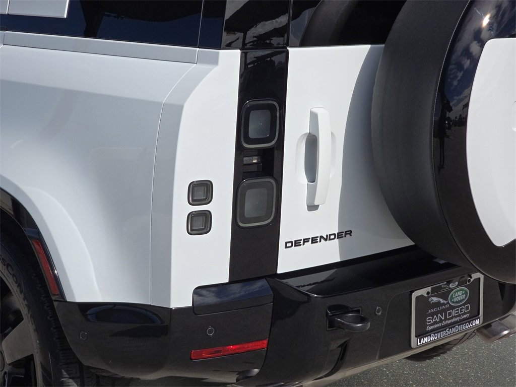 New 2026 Land Rover Defender 110 V8 image 35